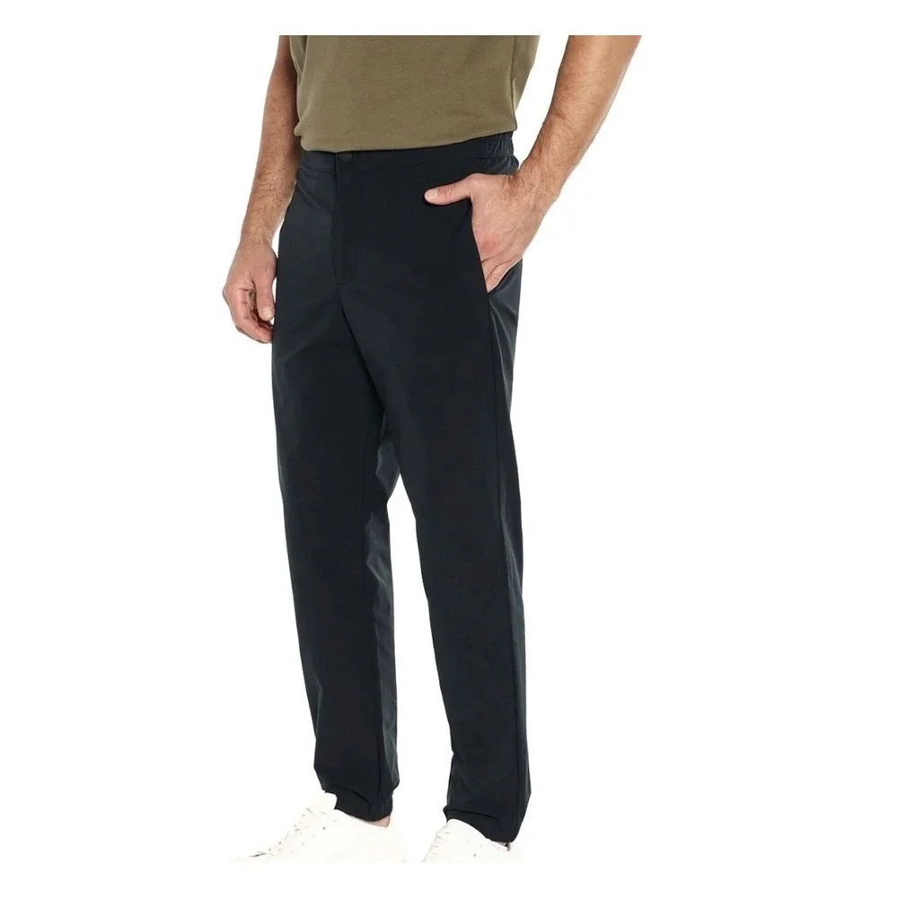 NWT Banana Republic Mens Motion Tech Hybrid Pant Black Jogger Size 30 Gorpcore